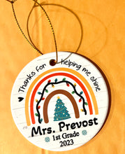 Load image into Gallery viewer, Personalized family / teacher ornaments