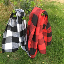 Load image into Gallery viewer, Buffalo Plaid Tea Towels
