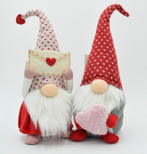 Load image into Gallery viewer, Valentines Day Gnome
